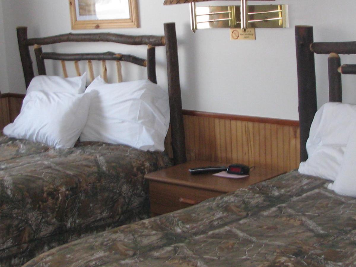 Pine Knoll Hotel Lakeside Lodge & Cabin Old Forge Zimmer foto